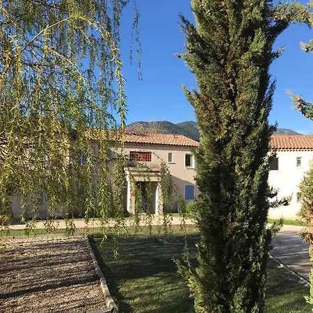 La Tour De Guet 3* Montbrun-les-Bains