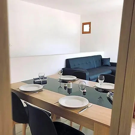 La Tour De Guet Apartahotel 3*